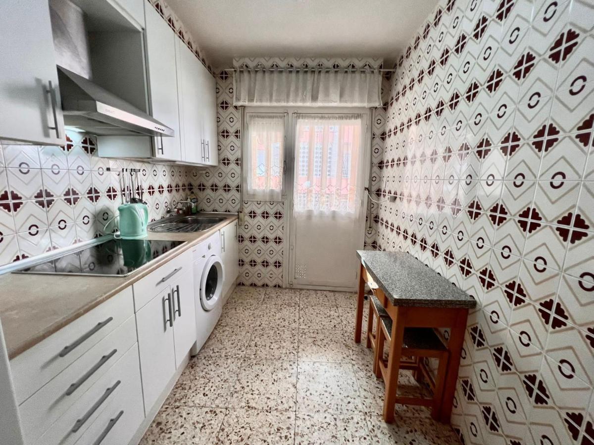 Uroczy Apartament Przy Playa De Los Locos Torrevieja Esterno foto
